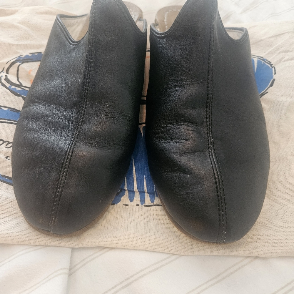 Black leather sabah baba size 41